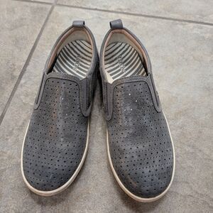 Taos Footwear Women's Perforated Slip-On Flats - Steel Grey